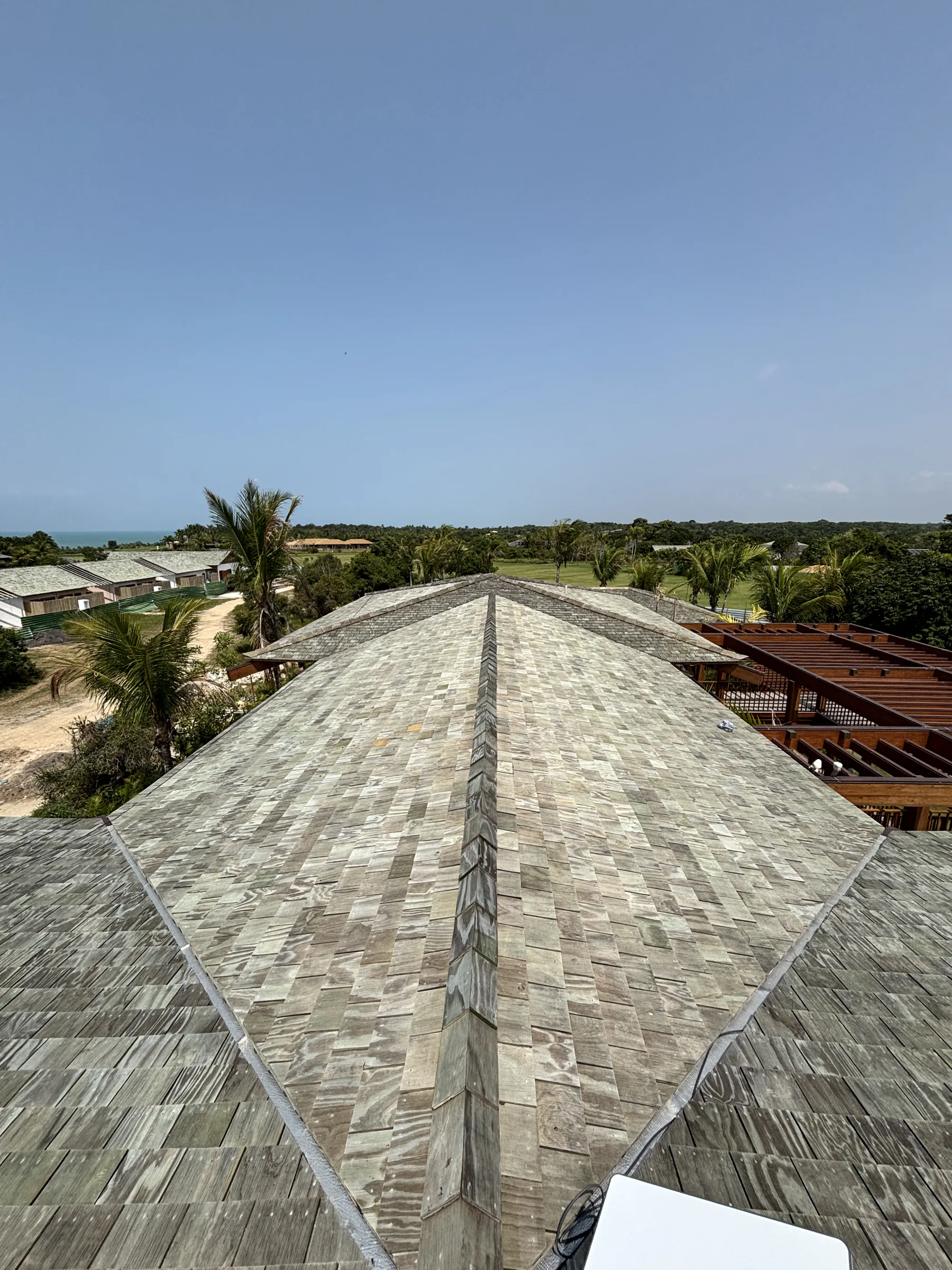 Casa GS, instalação da cobertura durante a obra, foto 3