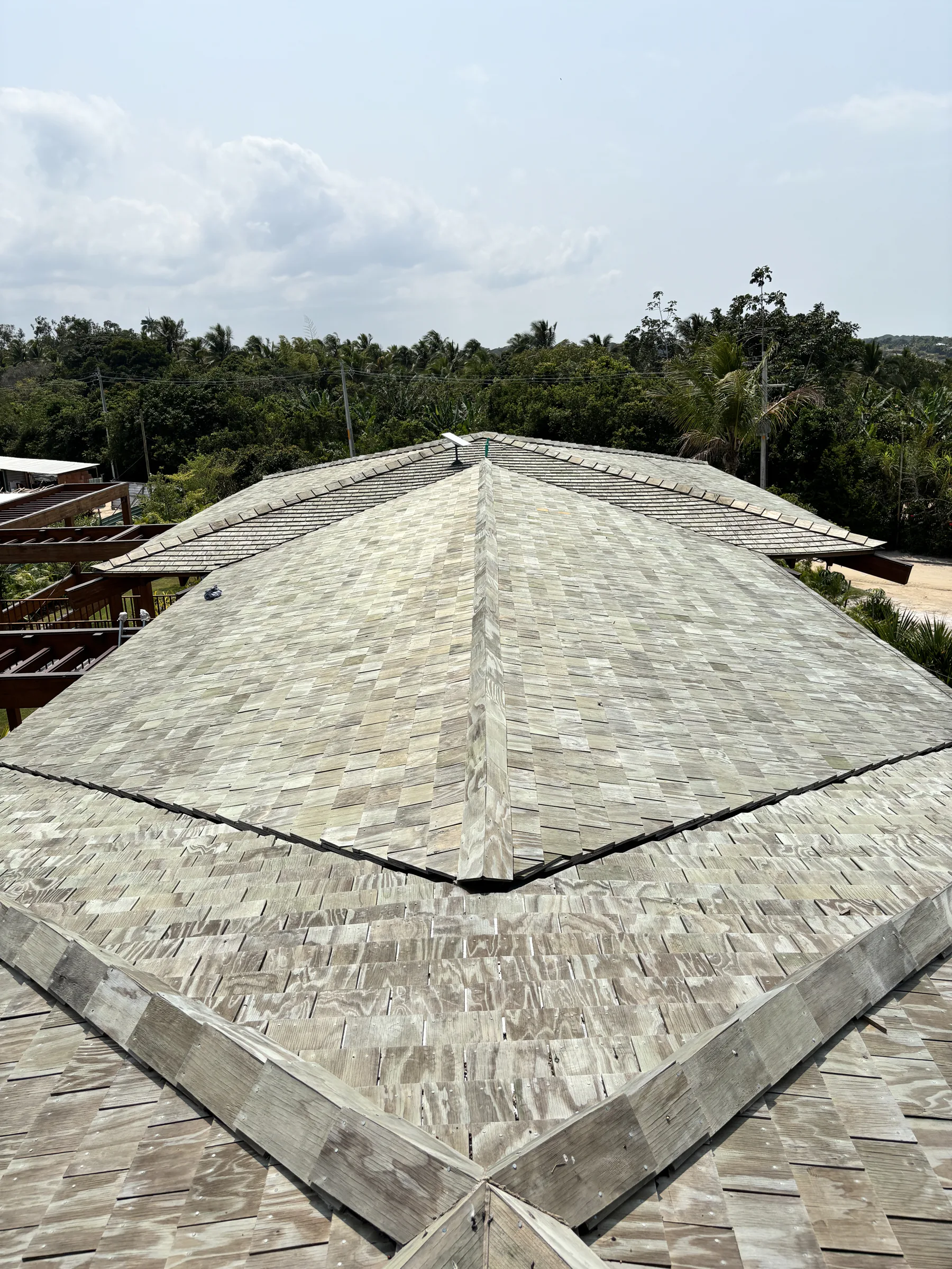 Casa GS, instalação da cobertura durante a obra, foto 7